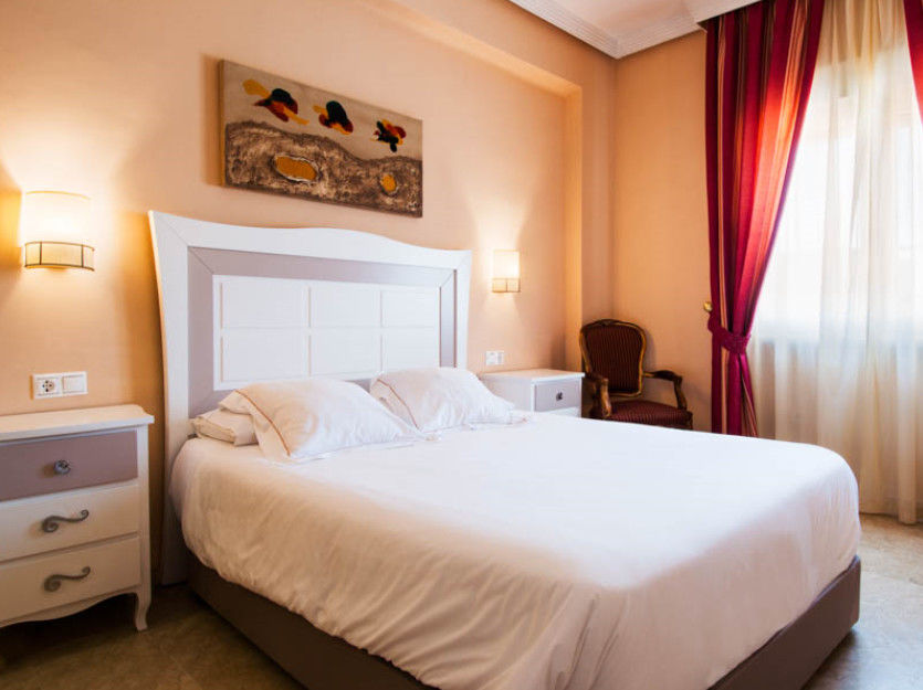 Hotel Del Val - Parking Gratuito Andújar Eksteriør billede