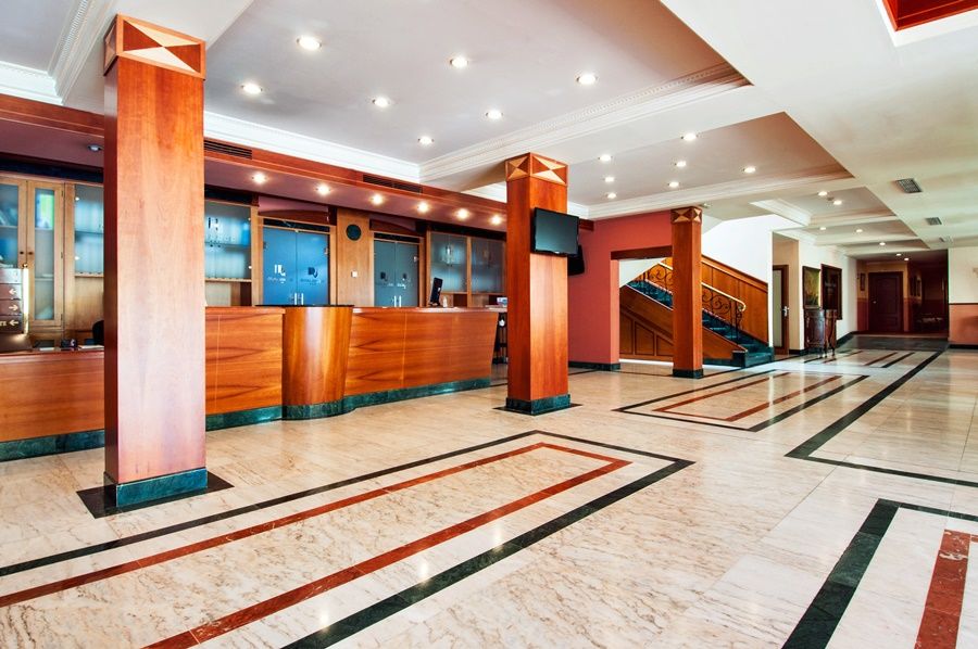 Hotel Del Val - Parking Gratuito Andújar Eksteriør billede